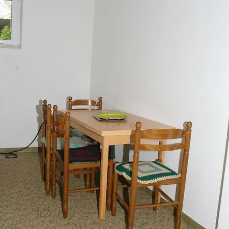 Apartment By The Sea Podgora, Makarska - 518 *